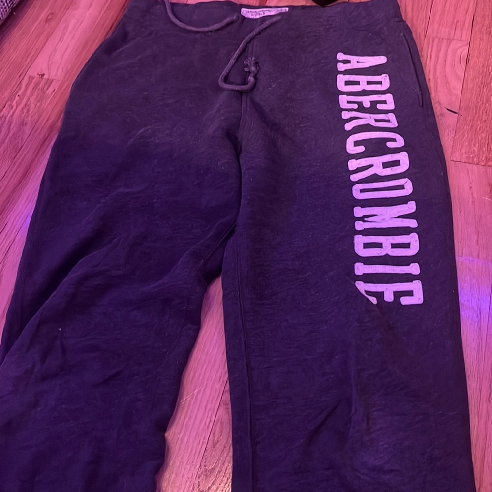 abercrombie sweats never worn
